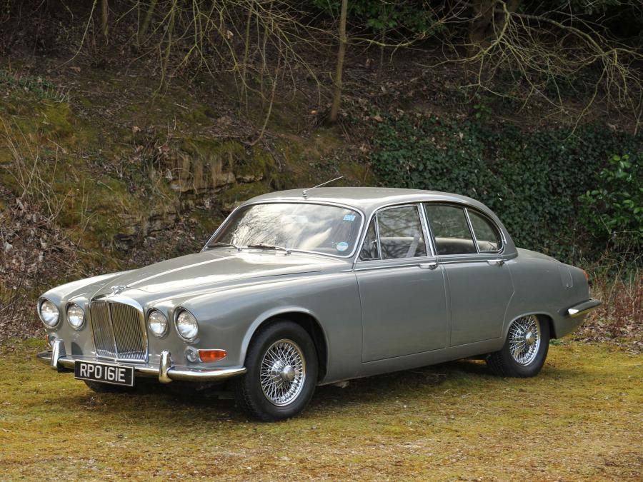  Jaguar 420 1966 года  (фото 1 из 5)